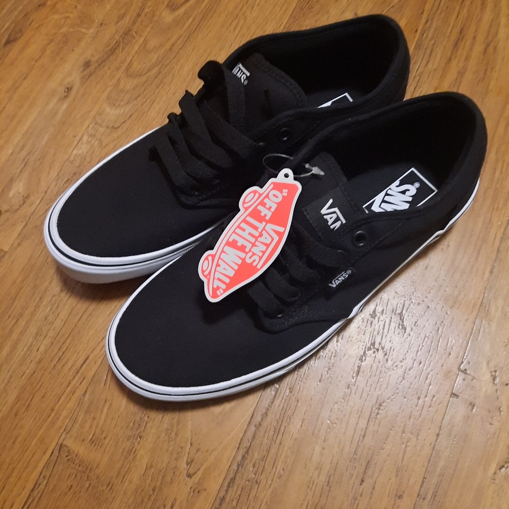 Mens black sz9.5 Vans sneakers new bnwt